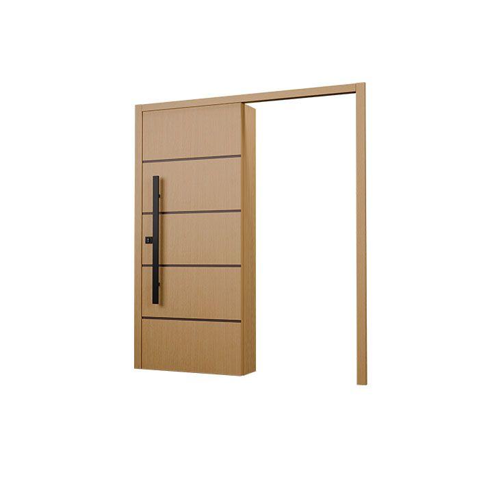 Porta de correr Frizzata freijó da Pormade com 4 frisos horizontais e um puxador preto vertical